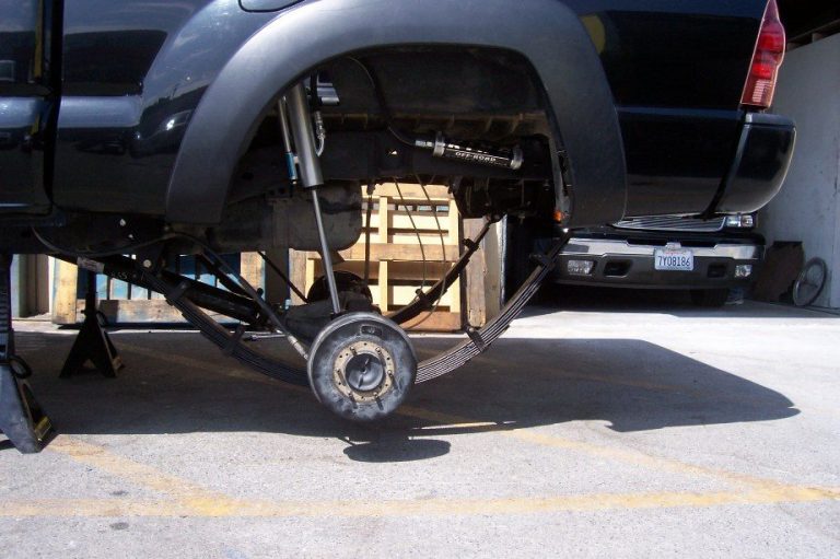 Universal 62" Long Travel Leaf Spring Kit - Photo 2 | Giant Motorsports