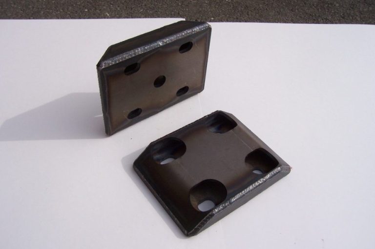 Explorer Bash Plates / Lower shock mount | Giant Motorsports