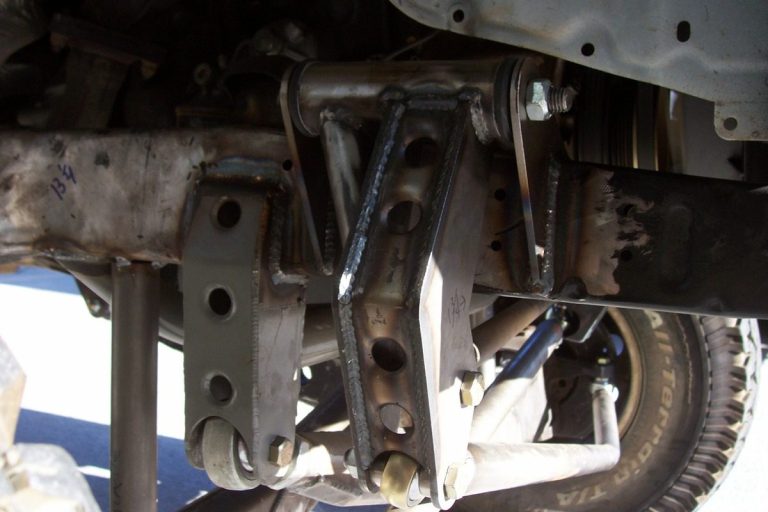 Toyota Cross Over Steering Swingers | Giant Motorsports